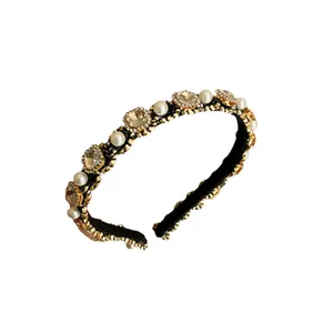 Elegant Korean style headband featuring faux pearls and sparkling crystal rhinestones.