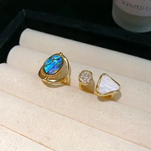 Vintage Vergoldet Kupfer Offener Ring Geometrisch Dreieck Weiß Perlmutt Eingelegt Zirkonia Anspruchsvoll Nischendesign Verstellbarer Ring Damen