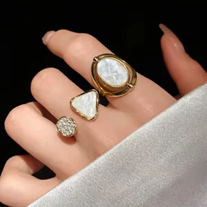 Elegantes Vintage-Ring-Set mit Zirkonia und Perlmutt im Dreiecks-Design für Damen Mode-Schmuck