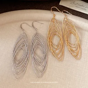 Vintage Metal Oval Wrinkled Hollow Drop Earrings For Women Luxury Zirconia Inlaid Iron Gold Silver Plated Hook Earrings Jewelry