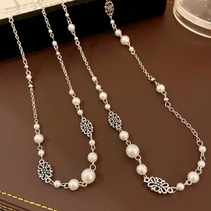 Elegant French retro long sweater chain with artificial pearls and flower charms necklace