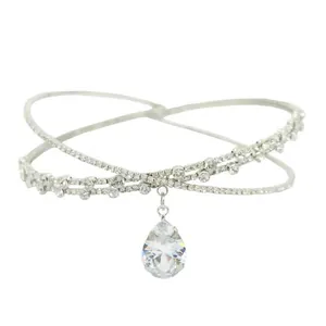 Collier ras-du-cou élégant argenté à double rang avec un grand pendentif en cristal larme.