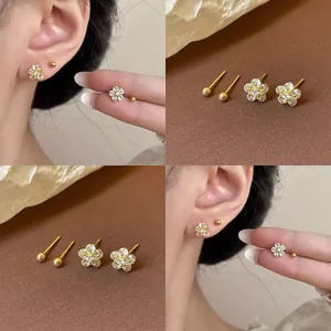 Orecchini a Bottone a Fiore in Zirconia Dolce Coreano per Donna Rame Placcato Oro Elegante Set di Orecchini a Sfera Piccola Con Perno in Argento