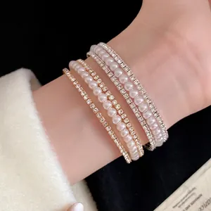 Bracciale multistrato con perle e diamanti in stile francese elegante e sobrio