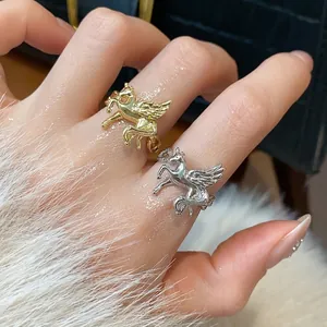 Zirconia Horse Open Ring For Women Light Luxury Gold Silver Plated Pegasus Heart Adjustable Finger Ring Fashion Jewelry Accessory