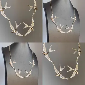 New Chinese Style Metal Swallow Pendant Necklace Vintage Gold Silver Plated Bird Charm Choker Jewelry For Women Gift