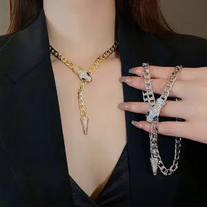 Snake Pave Rhinestone Pendant Necklace Gold Silver Plated Alloy Geometric Snake Head Chunky Chain Choker Women Edgy Jewelry Gift