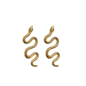 Boucles d'oreilles serpent dorées élégantes avec yeux en strass noirs étincelants