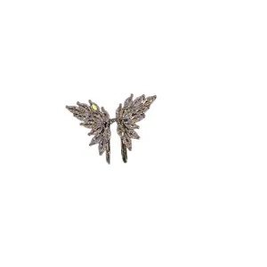 Orecchino a clip a farfalla in zircone per donne senza buchi, elegante tono argento