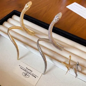 Exaggerated Snake Shaped Iron Open Bangle Ring Set Twisted Scale Pattern Jewelry For Women Party Fashion Accessories