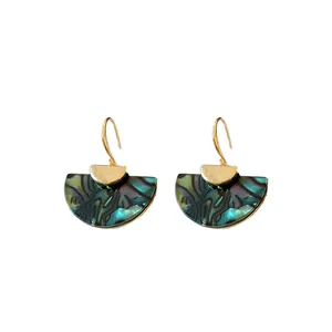Vintage marbled fan-shaped drop earrings with golden hooks for a sophisticated look
