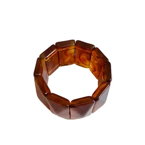 Vintage style amber marbled acrylic elastic bracelet with chunky rectangular segments