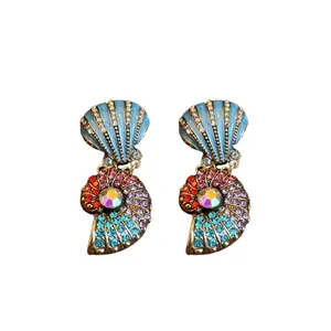 Retro bunte Strass-Ohrringe in Muschelform mit einzigartigem Meeres-Themen-Design