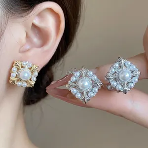 Vintage Lilie Clip-Ohrringe 18K Vergoldet Kupfer Künstliche Perle Zirkonia Ohne Loch Elegant Für Damen Geschenk