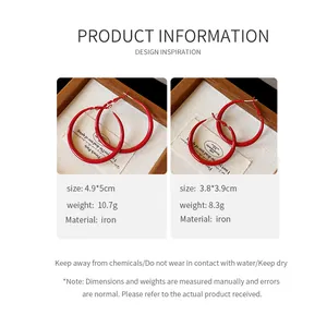 Detailed technical specifications for red spray-painted retro hoop earrings in two sizes
