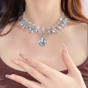 Elegant necklace for women featuring shimmering waterdrop-shaped crystal rhinestones