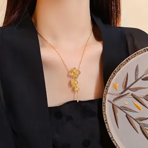 Elegant gold-plated Chinese style flower tassel necklace for women, niche designer jewelry