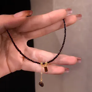 Vintage Luxury Rhinestone Black Artificial Crystal Teardrop Pendant Necklace For Women Elegant Gold Clavicle Chain Jewelry