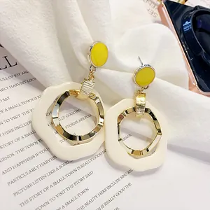 French Niche Design Silver Earring Post Drop Earrings Long Wavy Geometric Acrylic Alloy Earrings for Women Korean Elegant Jewelry