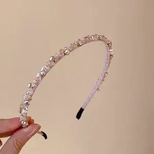 Serre-tête élégant en cristal rose et strass pour femme avec un design de luxe français