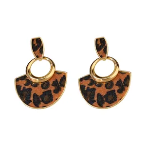 Elegant gold-plated leopard print fan-shaped drop earrings with oval hoop details