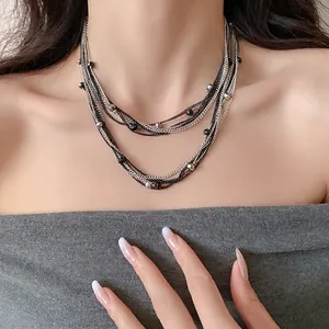 Collana in Stile Coreano con Perline di Vetro Multistrato Gioielli Choker Vintage Lussuosi per Donna Collana Metallica Oro Grigio