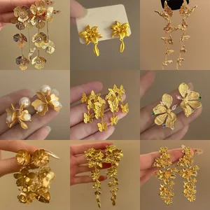 Französischer Vintage Gold Schmetterling Blume Ohrstecker Künstliche Perle Strass Leichter Luxus Retro Schmuck Für Damen