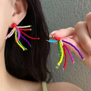 Lebhafte mehrfarbige Perlenquasten-Ohrstecker mit s925-Silbernadeln für Damen