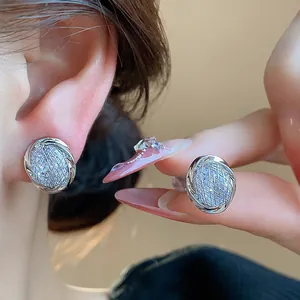 Elegant 18k silver plated geometric zircon ear clips for non-pierced ears design