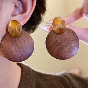 Retro Round Wood Stud Earrings For Women With 925 Sterling Silver Earring Post Maillard Simple Coffee Resin Jewelry