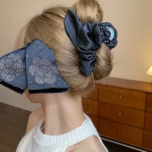 Elegant Fabric Rhinestone Camellia Flower Hair Claw Clip For Women Sweet Luxurious Hair Grip Accessories For Party Wedding