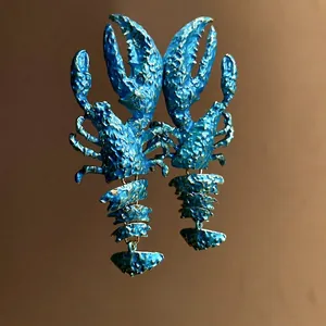 Gliederketten-Ohrringe in Hummer-Optik, blau lackiert, mit Stahlnadel-Design