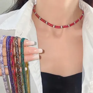 Collar con Colgante de Patrón de Serpiente de Cobre Vintage para Mujer Personalidad Cadena Plana de Piel de Serpiente Geométrica Joyería