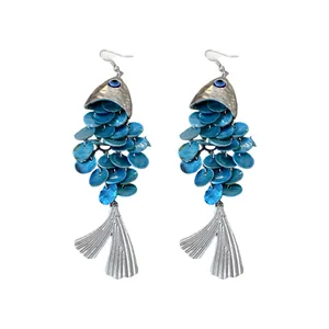 Boucles d'oreilles pendantes poisson vintage avec écailles bleues et motif mauvais œil