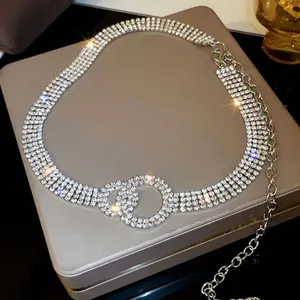 Chaîne de taille étincelante en strass argentés à double cercle pour femmes