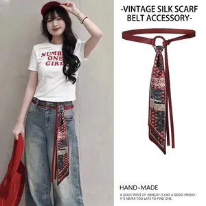 Cintura vintage in seta rossa per donna accessorio alla moda da abbinare ai jeans blu