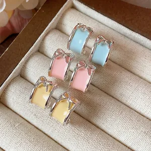 Sweet dopamine drip oil bow C-shaped stud earrings set in pastel colors