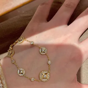 Bracciale vintage di lusso placcato oro 18K con zirconi, stile retrò e raffinato