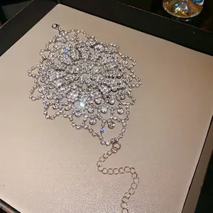 Elegant rhinestone floral hand chain bracelet for evening gala dresses