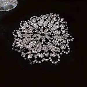 Elegant sparkling rhinestone flower pattern bracelet for luxury evening party wear