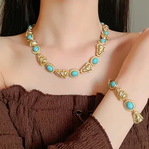 Élégant ensemble de collier et bracelet vintage plaqué or avec pierres turquoises