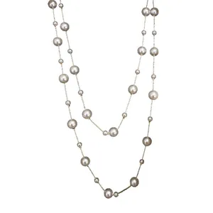 Elegante doppellagige lange Perlenkette im französischen Retro-Stil für Damenmode.