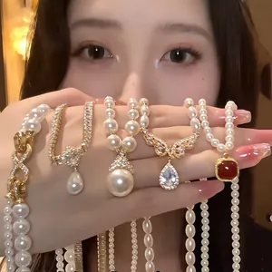 Luxury Alloy Artificial Pearl Zirconia Pendant Necklace For Women Electroplated Clavicle Chain Geometric Jewelry Fashion Accessories