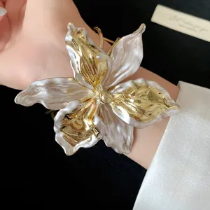 Retro Hollow Lily Flower Open Bracelet For Women Alloy Electroplated Gold Silver Personalized Vintage High-End Hand Bangle Jewelry