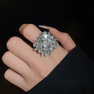 Luxury Alloy Zirconia Flower Ring For Women High-End Design Statement Index Finger Ring Silver Plated Botanical Jewelry Gift