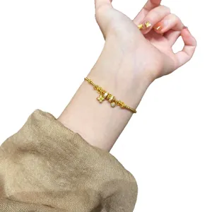 Bracciale a fiori in zircone placcato oro da donna con un elegante design minimalista
