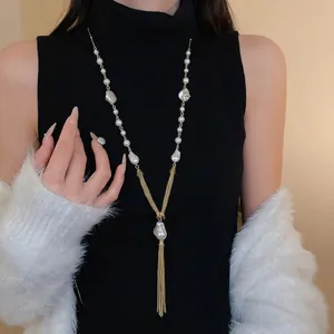 Elegant vintage faux pearl tassel sweater necklace with gold chain for autumn and winter style
