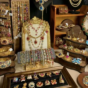 Ensemble de Bijoux Fleur et Perle Artificielle Style Cour Vintage Collier Boucles d'Oreilles Bracelet Accessoires de Luxe pour Femmes