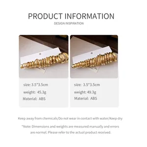 Detailed view showing material, weight and dimensions for gold C-shaped earring set.
