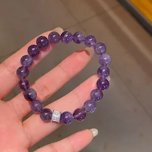 Elegante bracciale in ametista viola con un distanziatore in cristallo scintillante